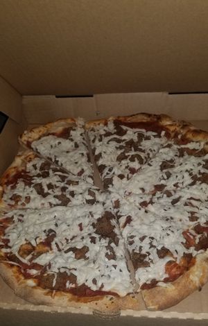 Teese pizza with vegan Italian sausage at WB Pizza - Allisonville Rd in Indianapolis