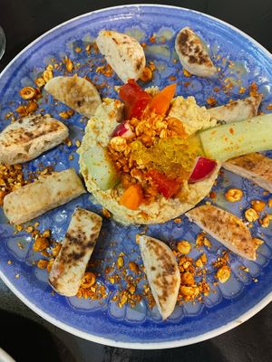 Humous with pitta and veg  at Bar Tomeu in Sitges