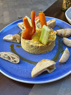 Hummus with pitta and crudités.  at Bar Tomeu in Sitges