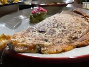 Quesadilla vegetariana  at Nomads in Deltebre
