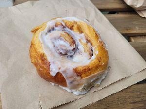 Hommade Cinnamon Swirl at FRÂN Las in Llanberis