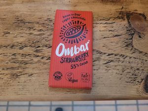 Strawberry Ombar at FRÂN Las in Llanberis