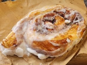 Homemade Cinnamon Swirl at FRÂN Las in Llanberis