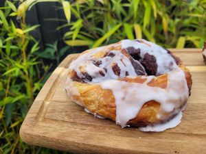 Cinnamon Swirl at FRÂN Las in Llanberis