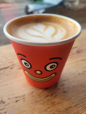 Flat White at FRÂN Las in Llanberis