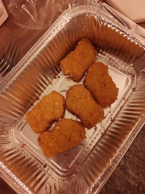 Nuggets at Susu Poke in Utrecht