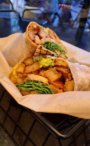 Vegan "Chicken" Caesar Wrap 🌱🌯👍 at NuLeaf - Hell's Kitchen in New York City