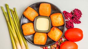 Fried Sweet buns with condensed milk[Vegetarian] at Karma Tea House in Wollongong