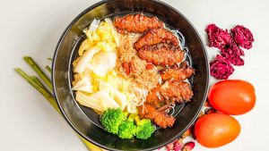 Ginger sesame oil rice noodles[Vegan] at Karma Tea House in Wollongong