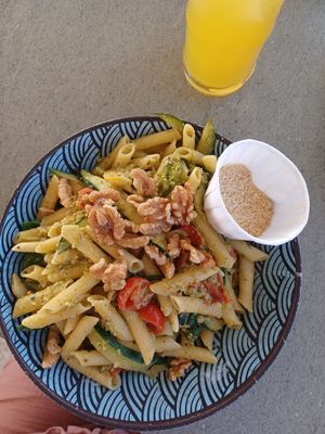 Green explosion pasta at Apple's Eye in Mellieha