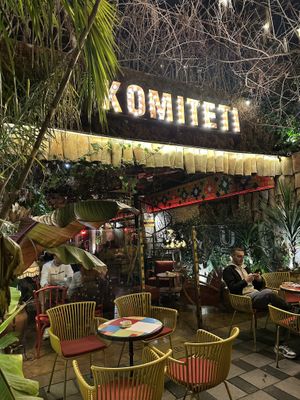   at Komiteti in Tirana
