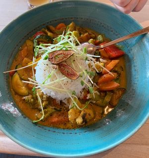 Leckeres veganes Gemüsecurry 🌱  at Max & Moritz in Kressbronn
