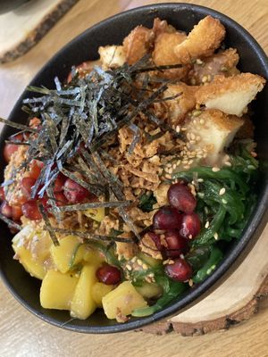 Make your own with Crispy tofu  at Poké House - Louvain-La-Neuve in Louvain-la-neuve