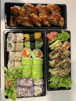 Plateau Vegan & Maki Tempura Veggie/Vegan & Surprise du chef Vegan  at Yumii in Luxembourg City
