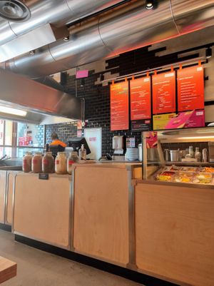 Restaurant at Wok to Walk in Lisbon