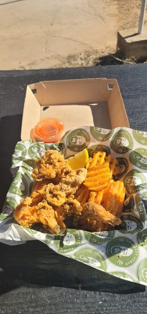 Lemon pepper basket at Community Vegan in Austin