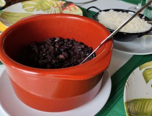 Feijoada (feixóns en primeiro plano) #Veganuary at Sensaciones Carpe Diem in Ferrol