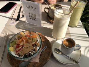 Joghurt bowl with Home made granola  at Biomio Brunch Ecológico in Sevilla