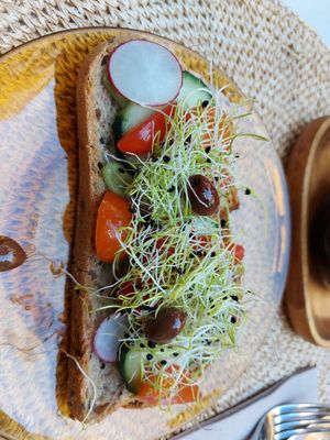 Avocado toast : great at Biomio Brunch Ecológico in Sevilla