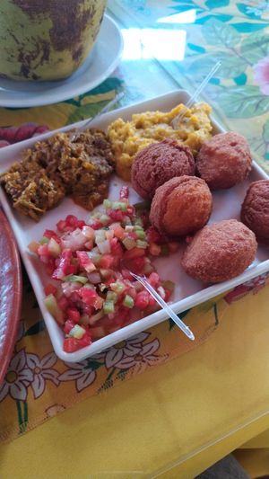 Porção deliciosa de mini acarajés, com ótimo custo. at Restaurante Camafeu de Oxóssi -  Maybe closed in Salvador