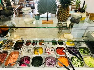 Salade tte  at Oh My Bowl in Castelnau-le-lez