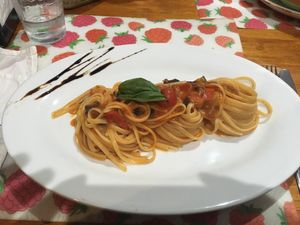 pasta mediterranea at Ahora Si in Samara