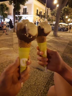 Veg Pistacchio e fondente in centro a gallipoli at Martinucci in Gallipoli