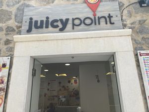 Front at Juicy Point in Naxos