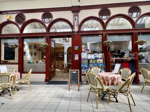 Exterior of cafe   at Café de Paulo in Inverness