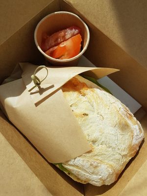 Broodje pulled jackfruit at 'Ccino Caffetteria Paninoteca in Brielle