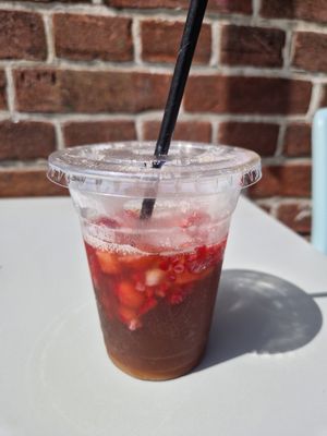 Zomer thee at 'Ccino Caffetteria Paninoteca in Brielle