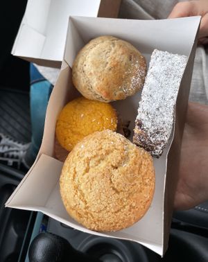 Desserts #Veganuary at Pimpinelas Coffe Shop Vegetariano in Santa Cruz Madeira