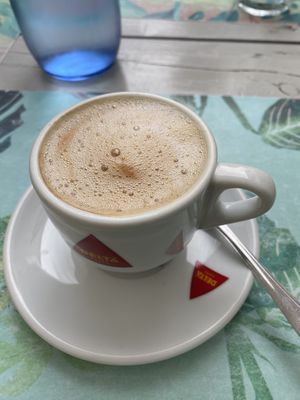 Oat, soy, or almond milk available   at Pimpinelas Coffe Shop Vegetariano in Santa Cruz Madeira
