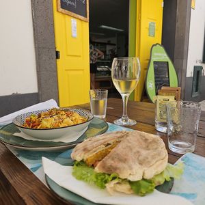  at Pimpinelas Coffe Shop Vegetariano in Santa Cruz Madeira