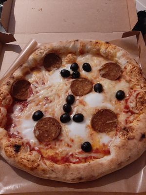 Pizza sucuk at 480Grad Pizza in Nuremberg