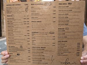 Carta en català at Urban Coffee & Brunch in Figueres