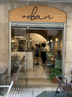 Exterior   at Urban Coffee & Brunch in Figueres