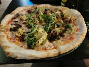 Pizza Vegana at Pub Eden in Kiruna