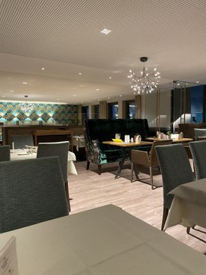 Das Restaurant ist sehr hübsch und die Bedienung freundlich und zuvorkommend   at Restaurant Knoblauch in Friedrichshafen