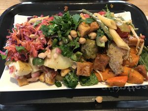 Middle plate at Sattgrün - Flingern in Dusseldorf