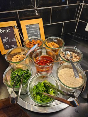 Toppings at Sattgrün - Flingern in Dusseldorf