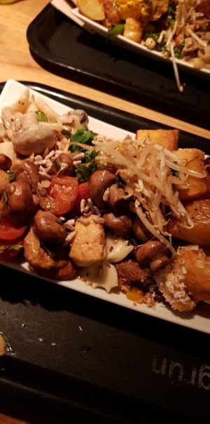 Mittlerer Teller at Sattgrün - Flingern in Dusseldorf