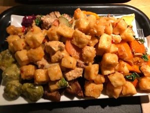 Loaded plate yummi! at Sattgrün - Flingern in Dusseldorf