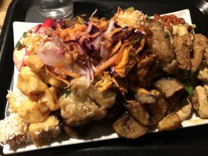 Middle sized plate at Sattgrün - Flingern in Dusseldorf