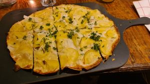 Veganer Flammkuchen at Ludwig in Bad Honnef