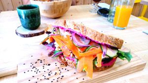Vegan tofu sandwich with beetroot humus at Refresc House in Barcelona