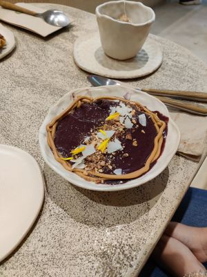 Açai bowl at La Papa in Barcelona