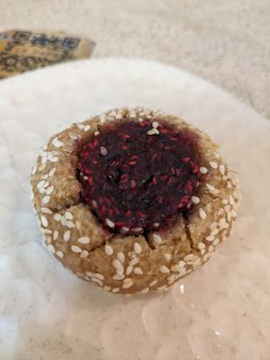 Sesame pbj cookie at La Papa in Barcelona