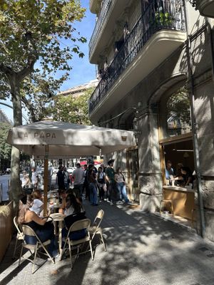 Popular probably full of Insta crowd   at La Papa in Barcelona