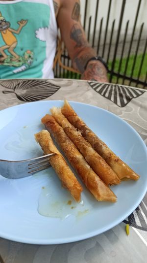 Vegan dessert cigars at Tsnim in Kamnik
